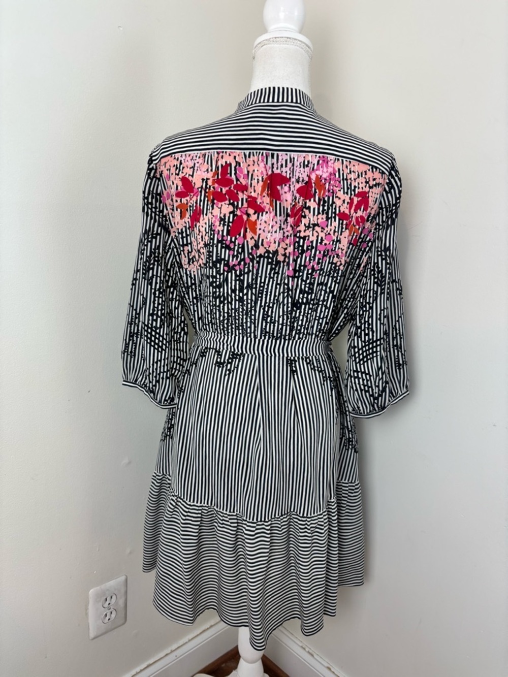 Saloni Tyra Silk Black and White Dress In Size 10 NWT - Picture 8 of 10